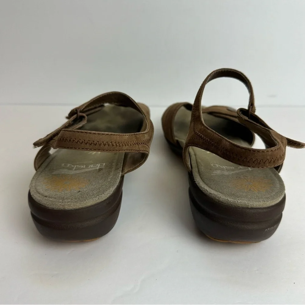 Dansko Iris Nubuck Sandals Women's Size 10 or EU Size 40 Shoes Beige Slingback